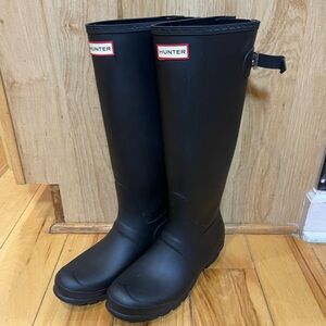 Hunter Classic Black Matte Knee-High Boots Womens size 9